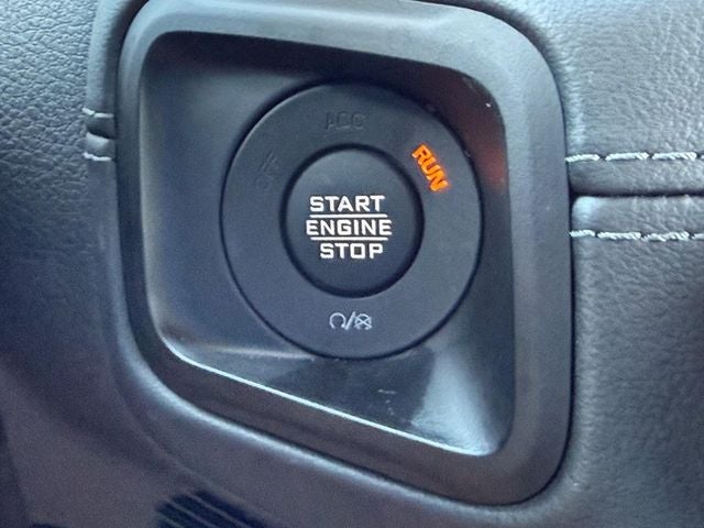 2025 Jeep Wrangler Sahara 4xe *ONE OWNER*
