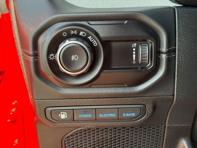 2025 Jeep Wrangler Sahara 4xe *ONE OWNER*