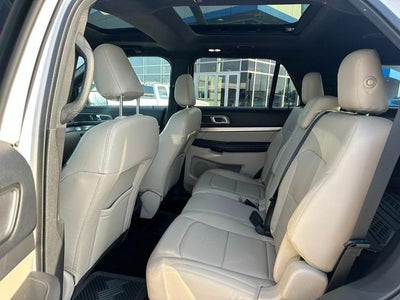 2019 Ford Explorer XLT *SUNROOF & LEATHER*