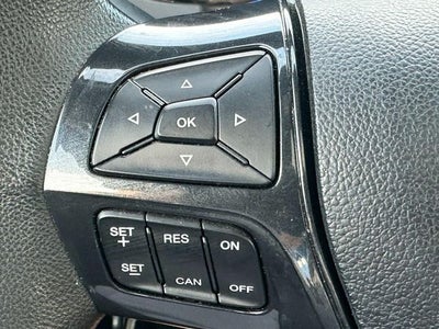 2019 Ford Explorer XLT *SUNROOF & LEATHER*