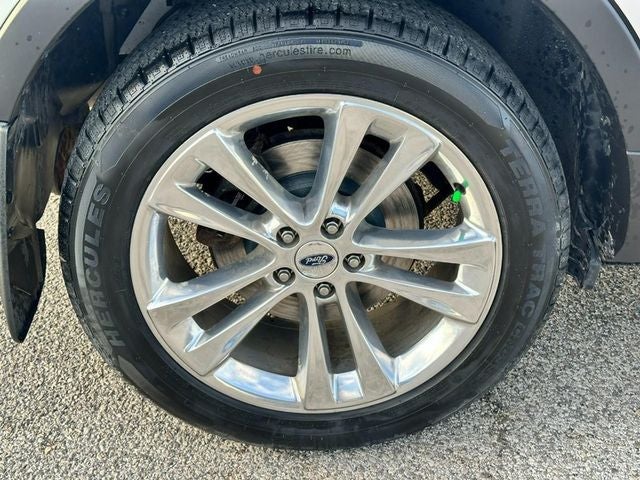 2019 Ford Explorer XLT *SUNROOF & LEATHER*