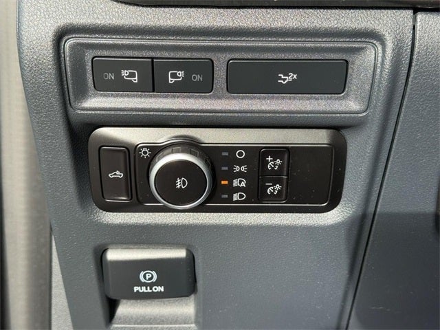 2024 Ford F-150 XLT *ONE OWNER*