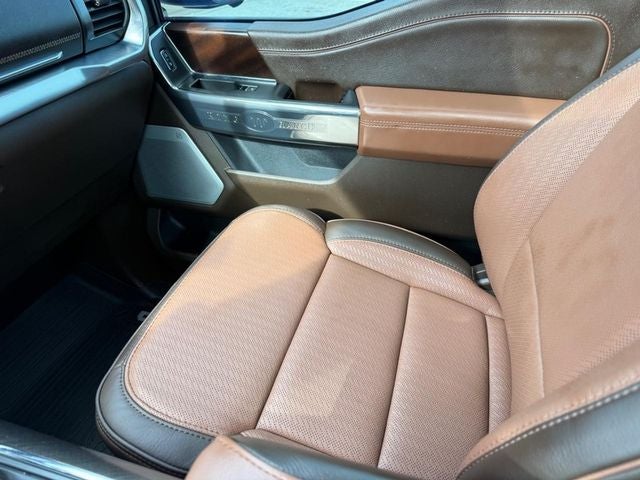 2025 Ford F-150 King Ranch *SUNROOF LOADED ONE OWNER*