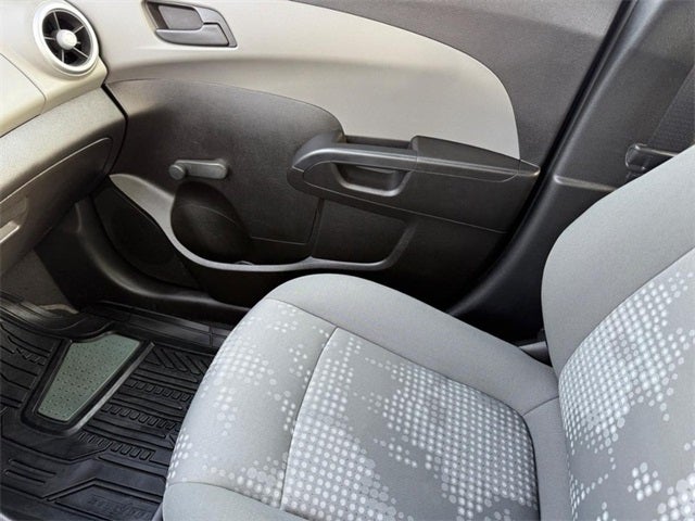 2017 Chevrolet Sonic LS