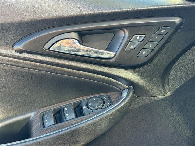 2019 Chevrolet Malibu Premier *SUNROOF LOADED ONE OWNER*