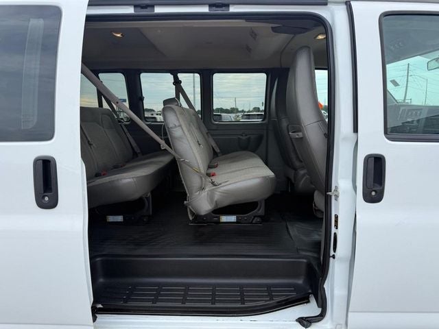2023 Chevrolet Express 3500 LS *ONE OWNER* Passenger