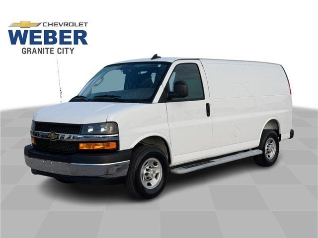 2025 Chevrolet Express Cargo WT