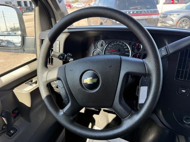 2024 Chevrolet Express 2500 Work Van Cargo