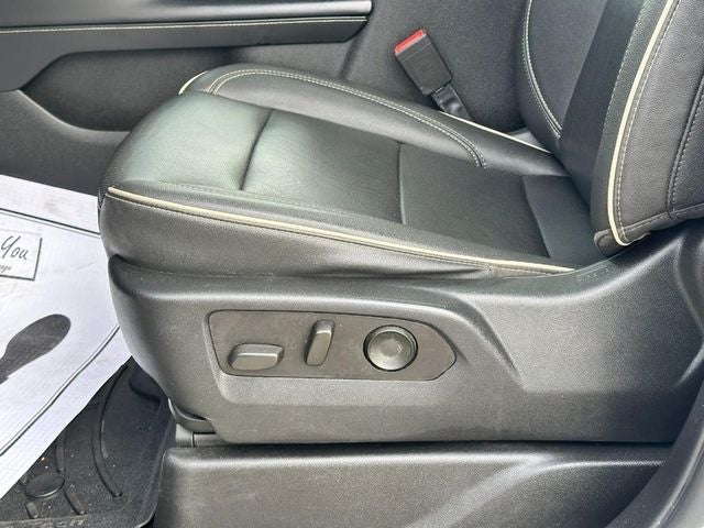 2023 GMC Yukon SLT *SUNROOF LEATHER ONE OWNER*