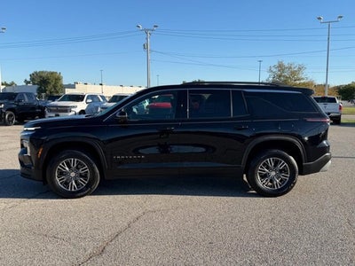2024 Chevrolet Traverse LT