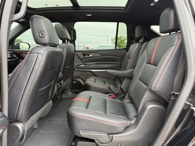2026 Chevrolet Traverse RS *SUNROOF LOADED ONE OWNER*