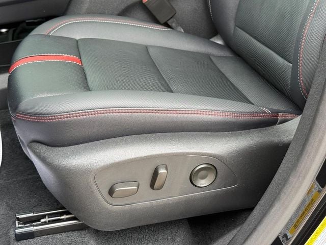 2026 Chevrolet Traverse RS *SUNROOF LOADED ONE OWNER*