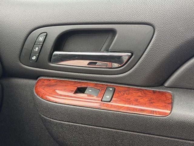 2014 Chevrolet Tahoe LTZ *SUNROOF LEATHER ONE OWNER*