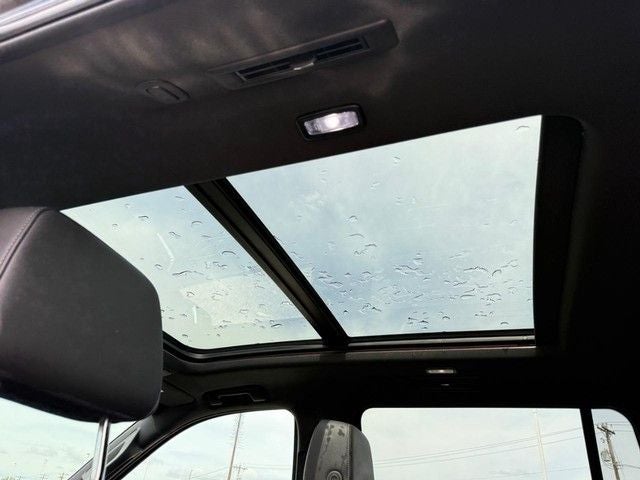 2022 Chevrolet Suburban LT *SUNROOF & LEATHER*