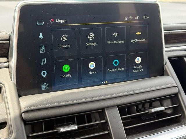 2022 Chevrolet Suburban LT *SUNROOF & LEATHER*