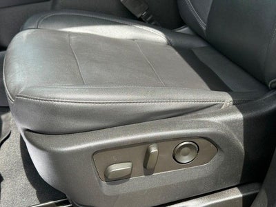 2022 Chevrolet Suburban LT *SUNROOF & LEATHER*