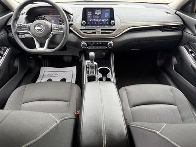 2023 Nissan Altima 2.5 SV *ONE OWNER*