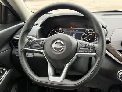 2023 Nissan Altima 2.5 SV *ONE OWNER*