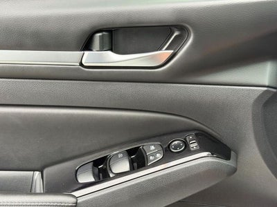 2023 Nissan Altima 2.5 SV *ONE OWNER*
