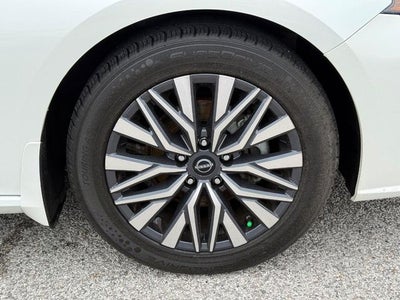 2023 Nissan Altima 2.5 SV *ONE OWNER*