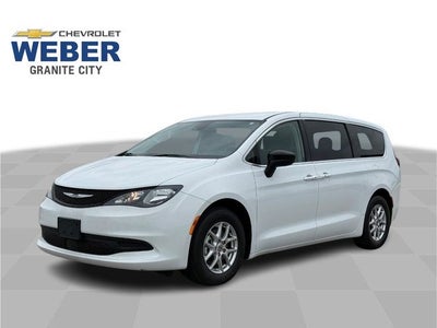 2024 Chrysler Voyager LX