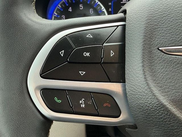 2024 Chrysler Voyager LX