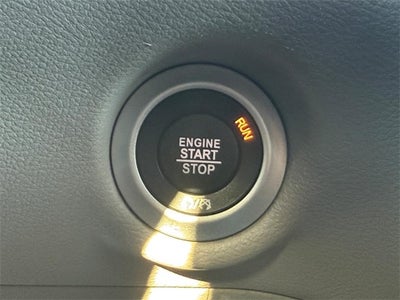 2024 Chrysler Voyager LX *ONE OWNER*