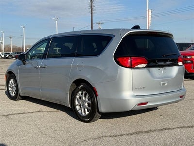 2024 Chrysler Voyager LX *ONE OWNER*