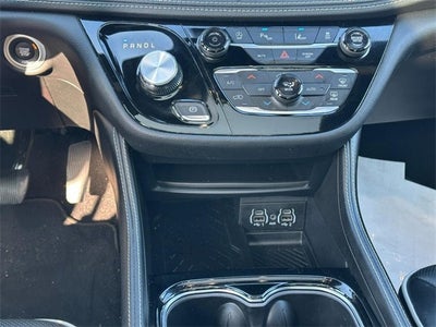 2025 Chrysler Pacifica Limited *SUNROOF LEATHER ONE OWNER*