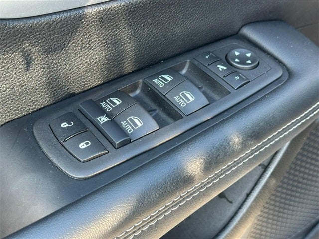 2025 Chrysler Pacifica Limited *SUNROOF LEATHER ONE OWNER*