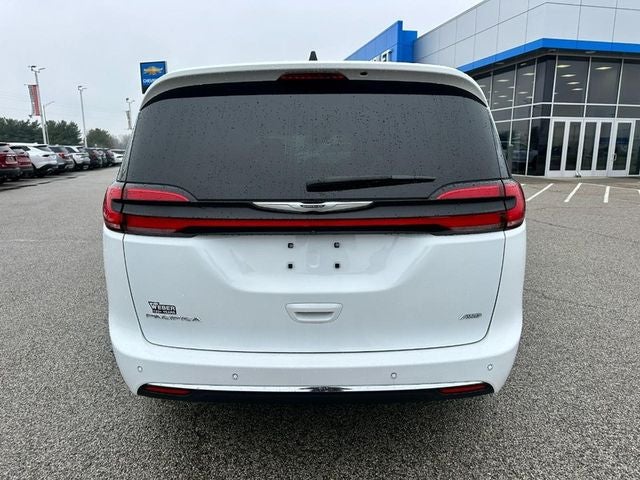 2023 Chrysler Pacifica Touring L *ONE OWNER*
