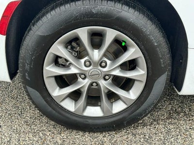 2023 Chrysler Pacifica Touring L *ONE OWNER*