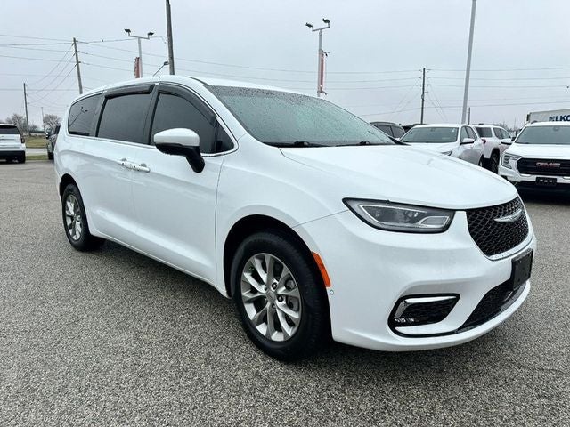 2023 Chrysler Pacifica Touring L *ONE OWNER*