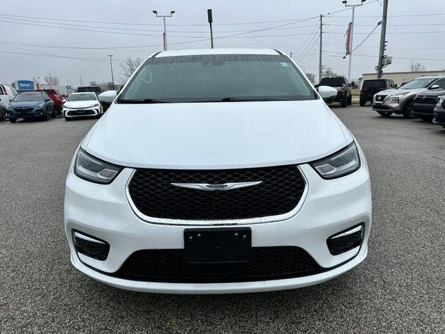 2023 Chrysler Pacifica Touring L *ONE OWNER*