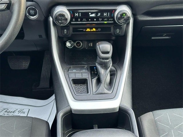 2024 Toyota RAV4 XLE *ONE OWNER*