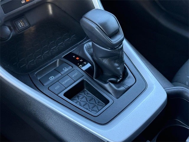 2024 Toyota RAV4 XLE *ONE OWNER*