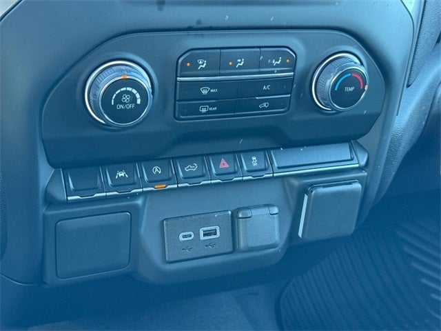 2024 Chevrolet Silverado 1500 Custom *ONE OWNER*