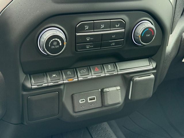 2025 Chevrolet Silverado 1500 Custom *ONE OWNER*