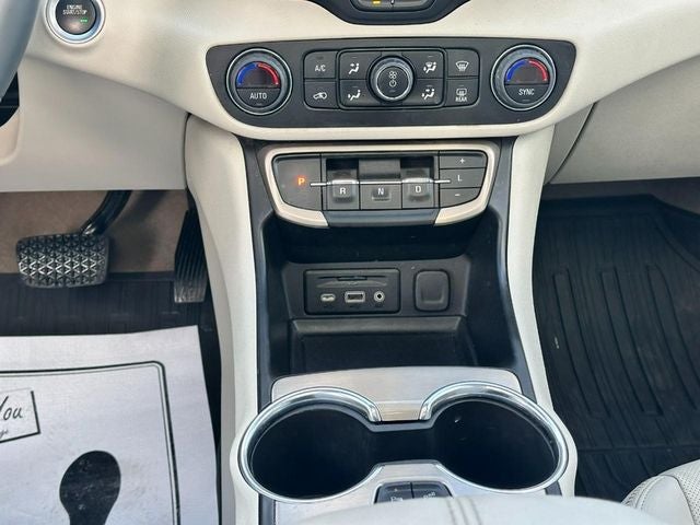 2024 GMC Terrain Denali *SUNROOF LOADED ONE OWNER*