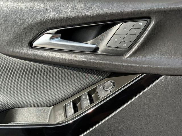 2025 Chevrolet Equinox RS IN SHOP AVAILABLE SOON *SUNROOF & LEATHER ONE OWNE