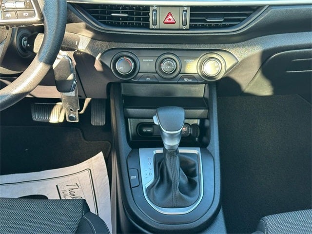 2024 Kia Forte LXS *ONE OWNER*