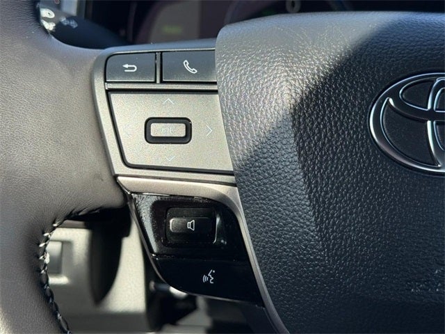 2025 Toyota Camry XSE *ONE OWNER*