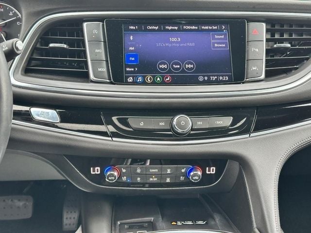 2024 Buick Enclave Avenir *SUNROOF LEATHER LOADED ONE OWNER*