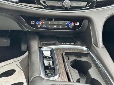 2024 Buick Enclave Avenir *SUNROOF LEATHER LOADED ONE OWNER*