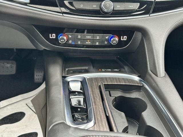 2024 Buick Enclave Avenir *SUNROOF LEATHER LOADED ONE OWNER*