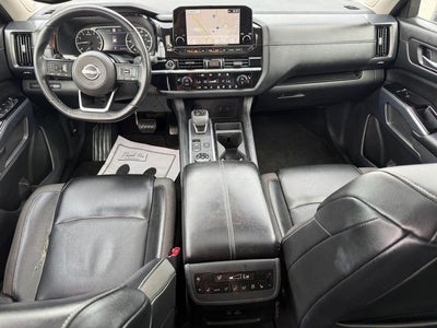 2022 Nissan Pathfinder SL *ONE OWNER*
