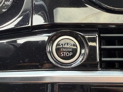2022 Nissan Pathfinder SL *ONE OWNER*