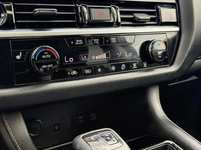 2022 Nissan Pathfinder SL *ONE OWNER*