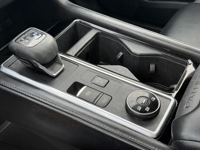 2022 Nissan Pathfinder SL *ONE OWNER*