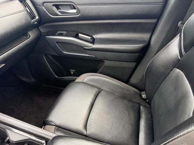 2022 Nissan Pathfinder SL *ONE OWNER*